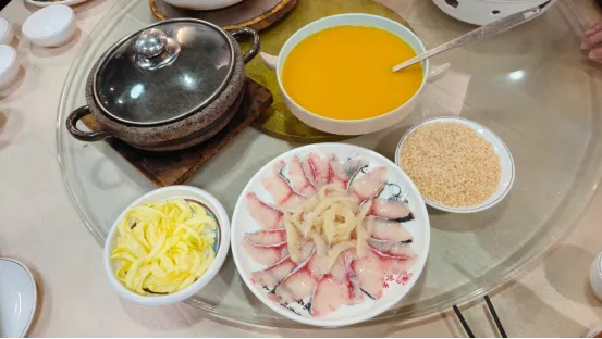 堂做石頭啫安格斯牛肉+堂做石頭鱔宴