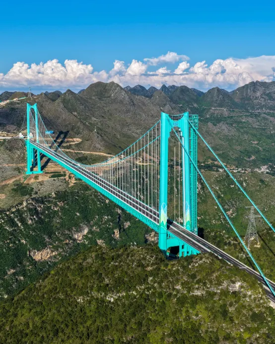 貴陽+安順+紫雲4天團·黔境惠遊4天高鐵團~安順(龍宮景區、安順古城)、花江峽谷大橋(包登橋)、紫雲格凸河景區、貴陽地標甲秀樓夜景、多彩貴州城
