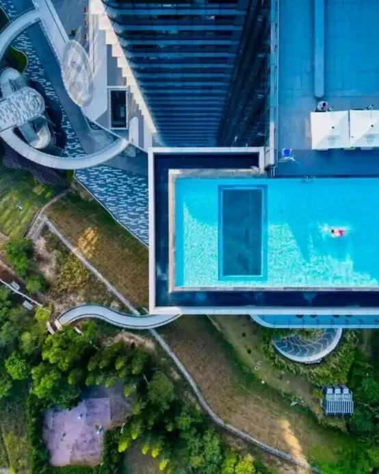 珠海2天團·保證入住2025年全新開業·洲際集團旗下高奢品牌~珠海香洲英迪格酒店(打卡天際懸空泳池)