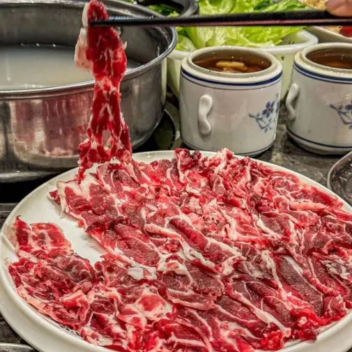 五洞牛肉火鍋宴(任食鮮切嫩肉+香口肥牛)