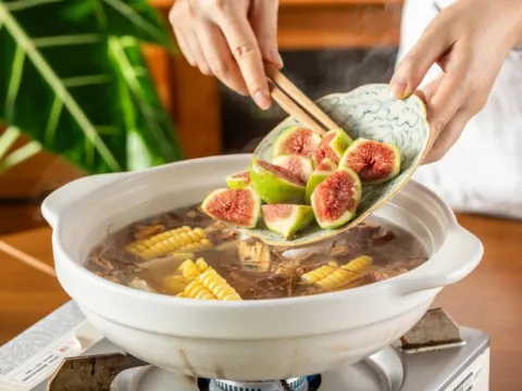 無花果浸走地雞宴