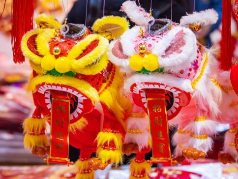 深圳1天團·年貨節~《筍崗文具玩具禮品城》《海吉星農批市場》暢遊深圳十大客家古村落之一《甘坑客家古鎮》純玩1天團