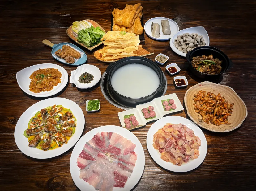 鼎盛招牌毋米粥浸玉米雞+黑胡椒焗沙蝦宴