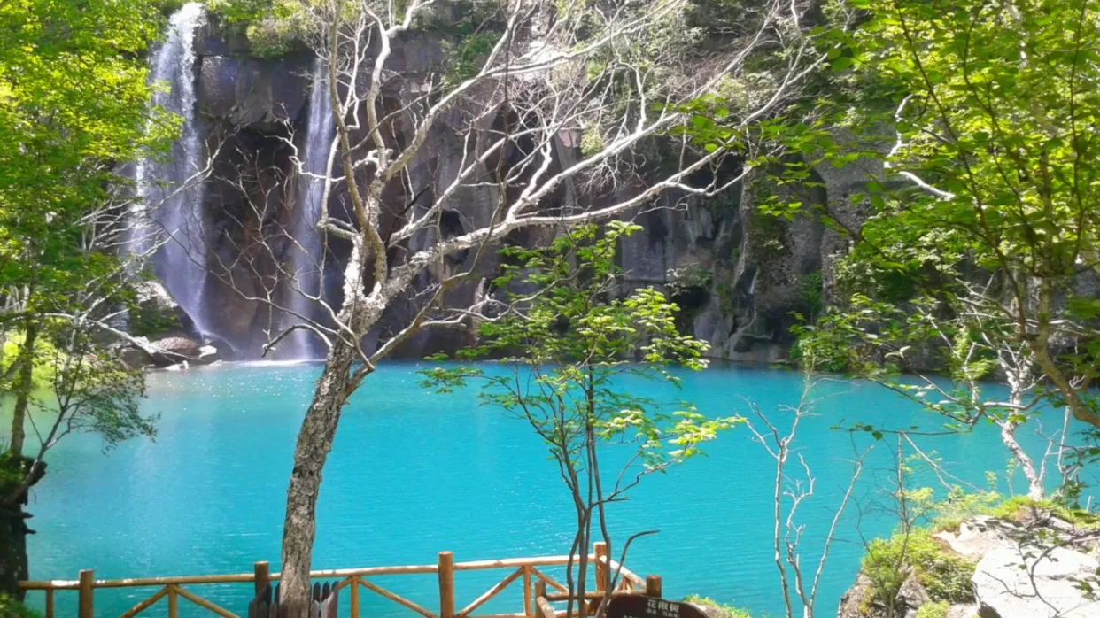 長白山綠淵潭