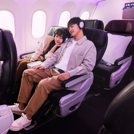 10天團·【升級之選~特選經濟客艙】新西蘭10天之旅 -【重本包乘庫克山觀光直升機】 懷托摩鐘乳石及螢火蟲洞、蒂普瓦毛利文化及地熱保護區、孤獨之樹、天際纜車、厄恩斯勞號百年蒸汽船(LNAHC10NP)