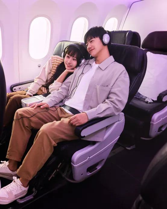 10天團·【升級之選~特選經濟客艙】新西蘭10天之旅 -【重本包乘庫克山觀光直升機】 懷托摩鐘乳石及螢火蟲洞、蒂普瓦毛利文化及地熱保護區、孤獨之樹、天際纜車、厄恩斯勞號百年蒸汽船(LNAHC10NP)