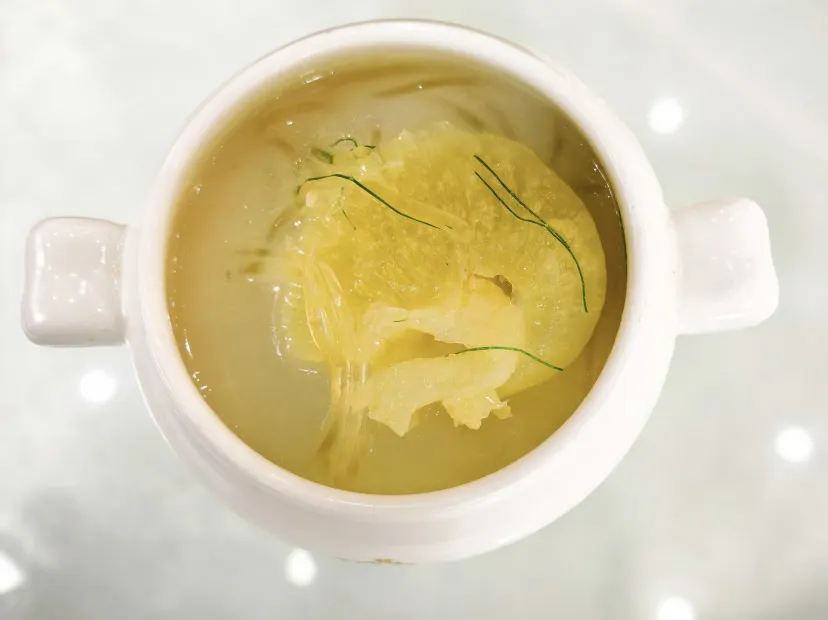 位上濃湯清燉翅+秘製蔥燒海蔘宴