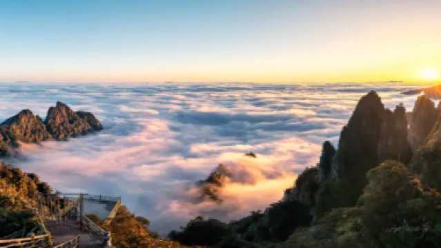 韶關3天團·《莽山森度遊+醉美丹霞》 「莽山．五指峰景區」
