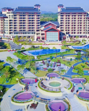 新興+江門3天團·《佛山宋城·廣東千古情》 以歷史人物及故事融合科技、舞蹈、雜技的精彩表演 穿梭嶺南歷史文化街區