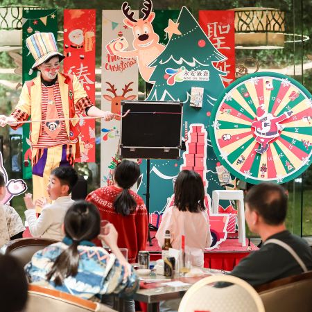 北京5天團·《🎄聖誕限定》世界文化遺產【居庸關長城、頤和園、故宮、天壇公園、明十三陵之定陵】、首鋼園、四合院家訪、煙袋斜街、什剎海荷花市場、天安門廣場、華熙LIVE網紅商業街【限定出發: 12月22-25日】