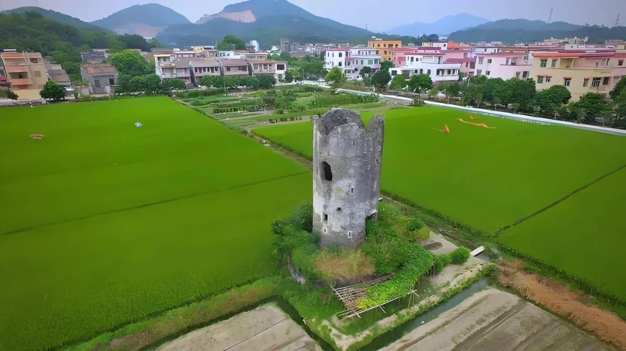 曹邊村
