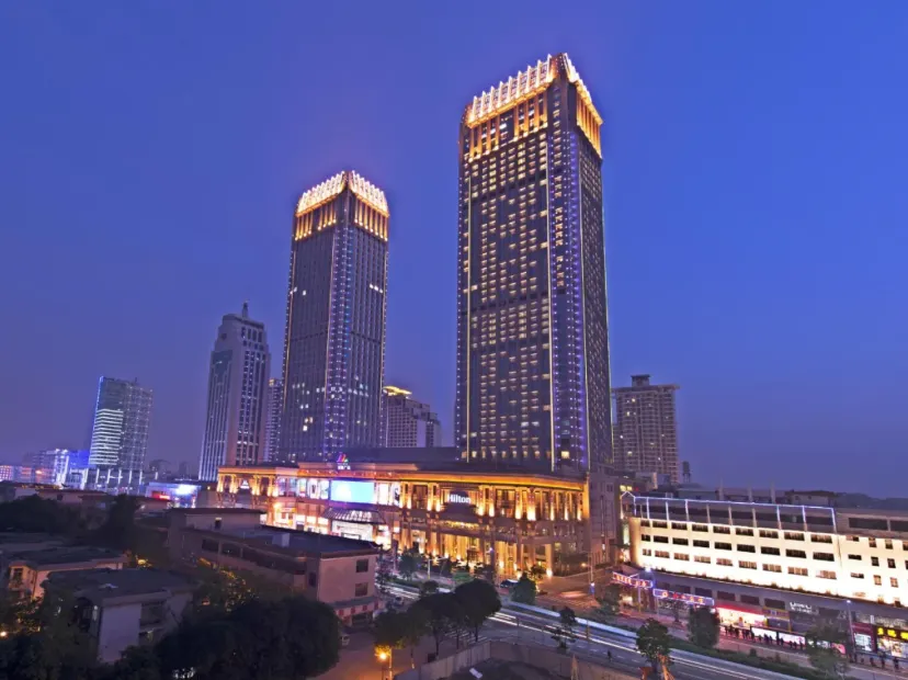 中山利和希爾頓酒店