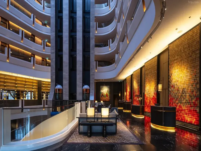 Dusit Le Palais Tu Hoa Hanoi