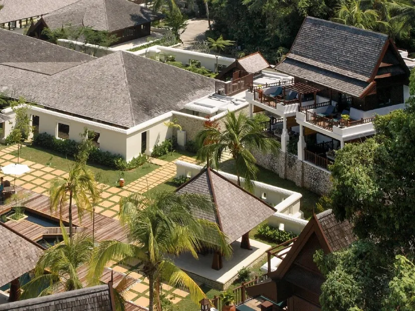  Tropical Garden Villa