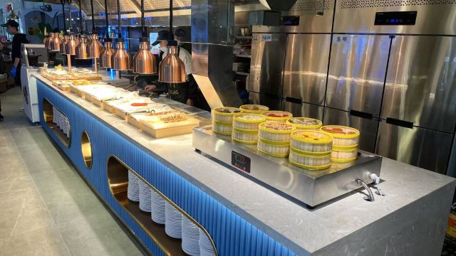 任食海鮮自助餐+鐵板燒烤肉 