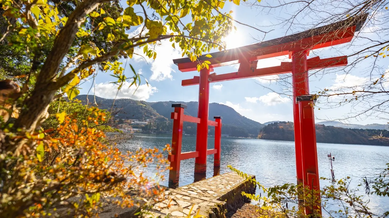 箱根神社 湖中鳥居