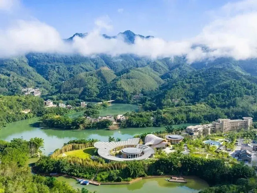 歸來·虎跳峽美術館酒店