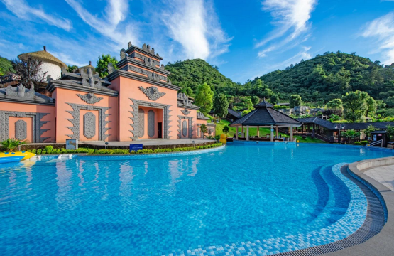 乳源藍山源嶺南東方温泉酒店温泉區