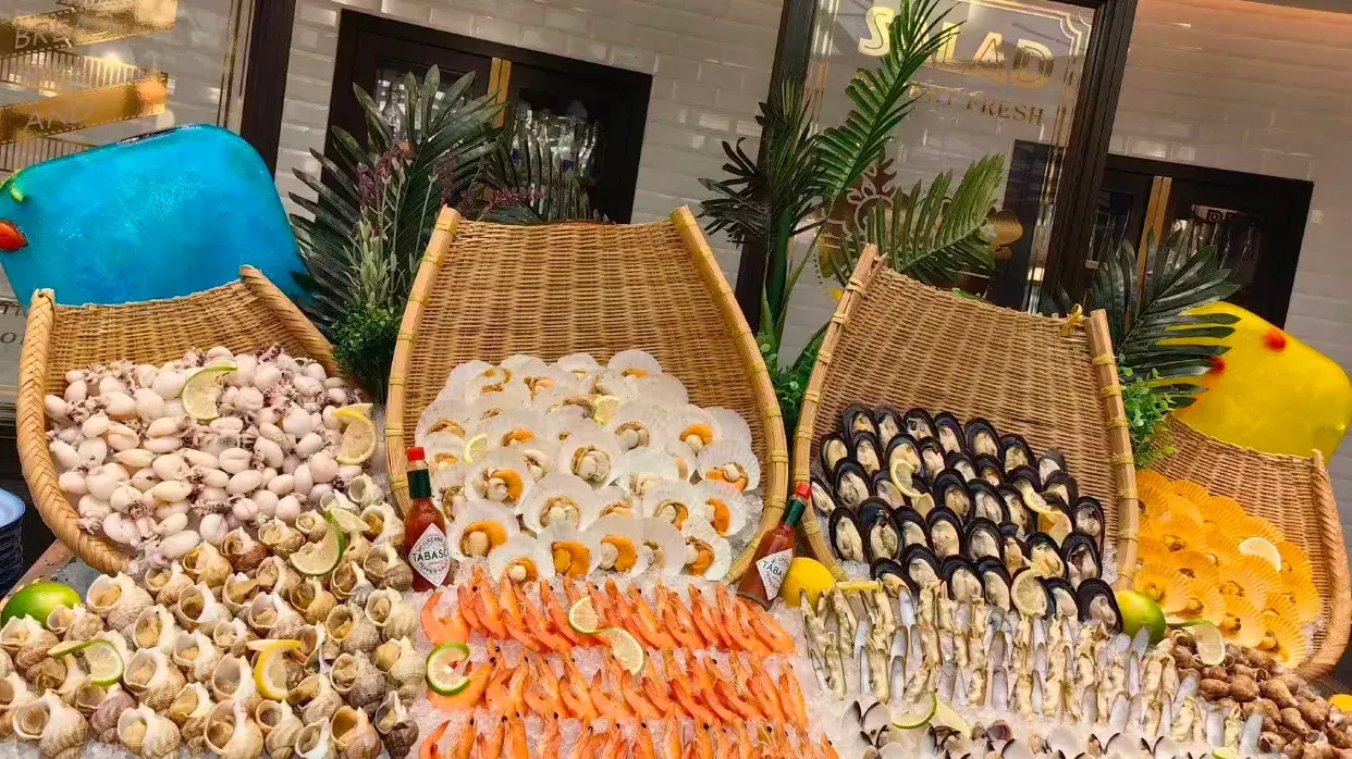 酒店自助晚餐