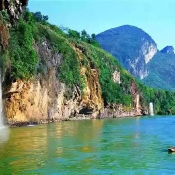 清遠+連州3天團·《清遠森度遊》“灕江山水仙境”「湟川三峽」“嶺南一絕”「連州地下河」「筆架山天然氧吧~大瀑布羣」