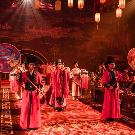 佛山3天團·永安貴賓包廂享用《順德~黑珍珠一鑽餐廳~東海海鮮酒家》+沉浸式古風劇場互動體驗盛宴《探秀TSHOW》