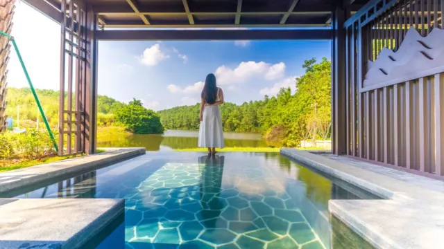 新興悦天下温泉酒店