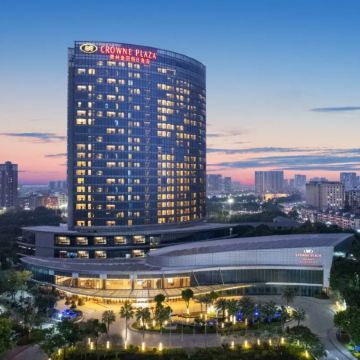 河源+惠州3天團·暢遊「浮生六季生態園」+暢玩「温泉水上樂園」保證入住葉園温泉度假酒店+國際品牌惠州皇冠假日酒店