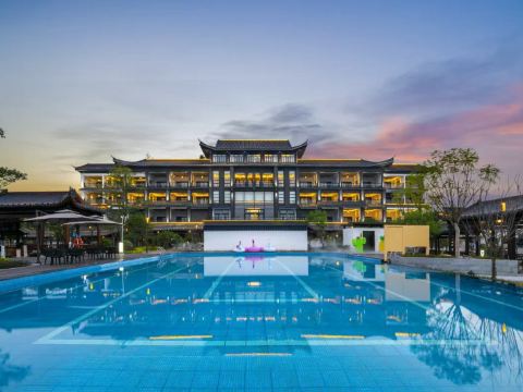 梅州興寧玖崇湖鳳頤溫泉酒店