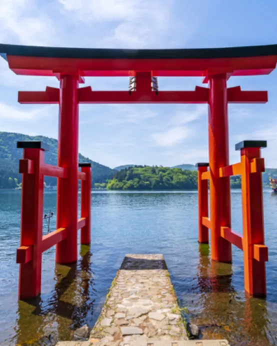 東京+伊豆市+箱根6天團·賞景溫泉之旅 小田原城(包登上天守閣、欣賞春日花海)、《你的名字》抹茶山~大室山(包乘登山吊椅)、「伊豆小京都」修善寺溫泉區~竹林小徑、1天自由活動、2晚溫泉酒店