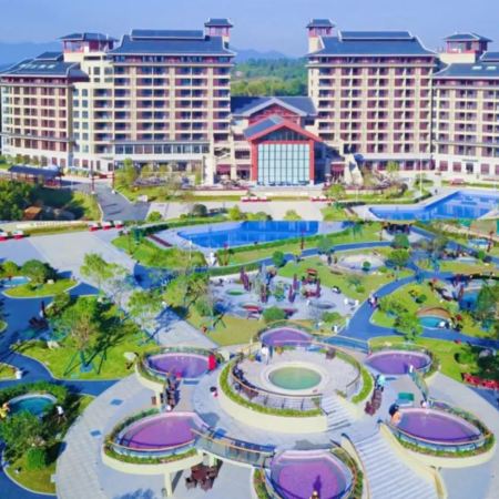 新興2天團·新興翔順金水台温泉小鎮(獨立温泉泡池露台房) 【一人一隻南非吉品乾鮑宴】