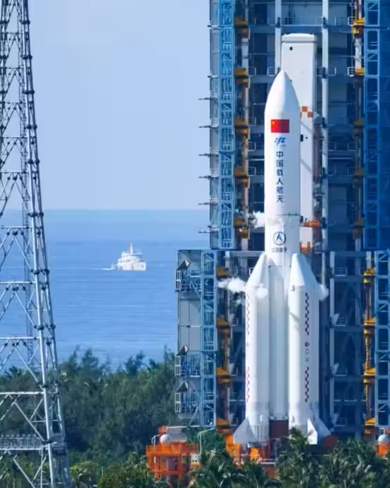 三亞+海口+文昌+陵水+瓊海+萬寧5天團·【親眼見證中國航天實力】海南島‧兩大航天主題景區：文昌航天科普中心(與1:1火箭及空間站模型震撼合照+沉浸式互動航天黑科技)＋國際航天商業發射中心(罕有近距離參觀發射塔、球幕影院)