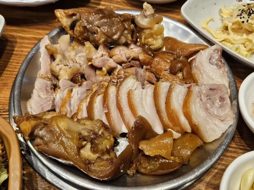 【藍絲帶認證食府】釜山豬手料理	