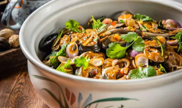 石鍋金湯花膠燴海鮮+雨花石無火料理安格斯牛肋粒(堂做)+爽口飛龍宴 