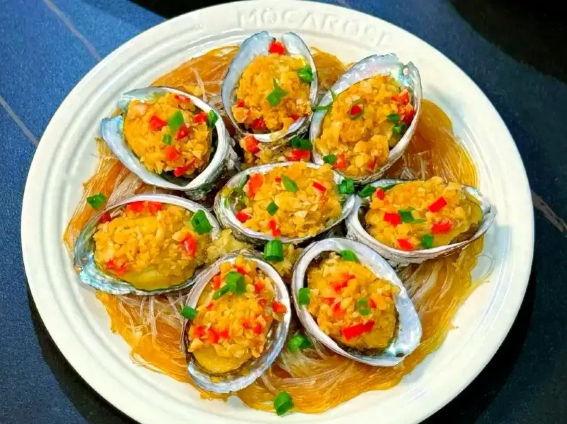 金銀蒜蒸鮑魚宴