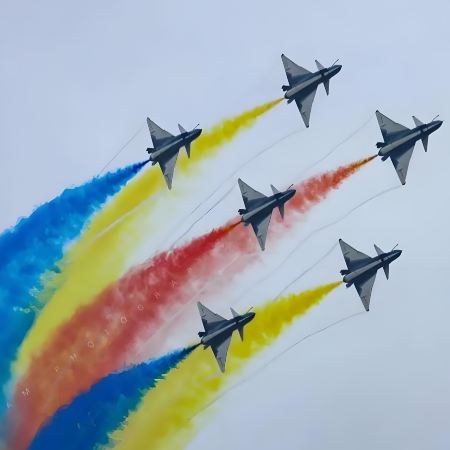 珠海+佛山2天團·《2026年珠海第十六屆中國國際航空航天博覽展》保證入住國際品牌~佛山九江希爾頓惠庭酒店 暢遊「圭峰山風景區」觀賞一年一度紅葉絕美盛景【任食現烤蒲燒鰻魚海鮮烤肉自助餐+(位上)養顏冰花桂蜜燕窩】