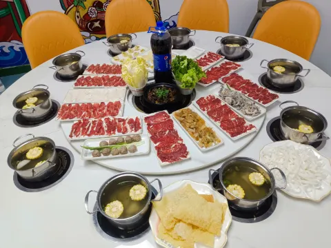 一人一鍋潮汕牛肉火鍋