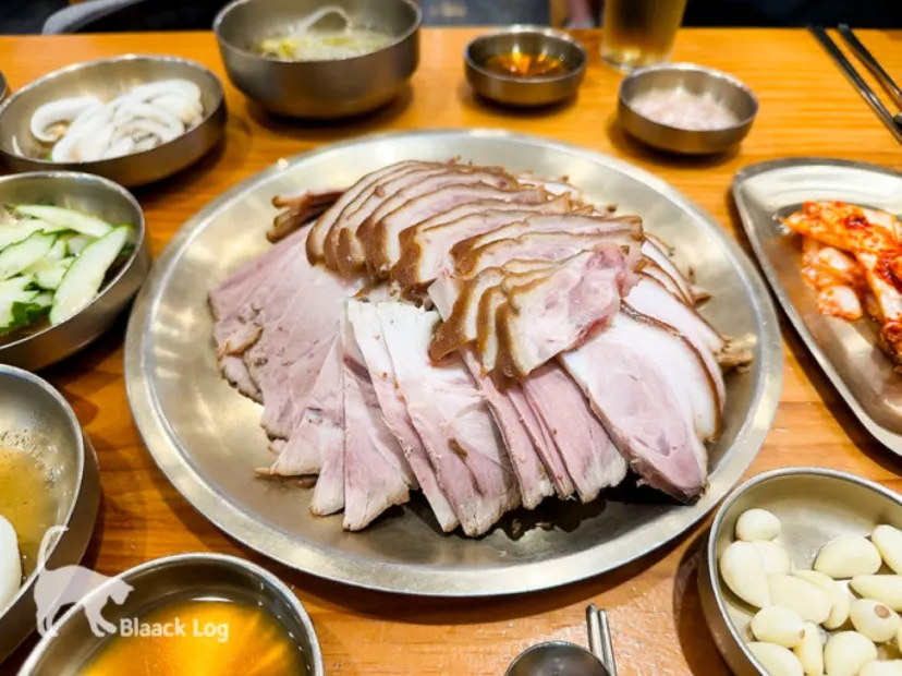 【藍絲帶認證食府】釜山豬手料理	