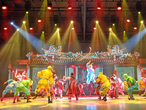 普寧+揭陽3天團·全新潮汕非遣表演「英歌情大型實景Show」 360°沉浸式大型情景劇「印象潮汕·煙火潮汕』 電影《給阿嬤的情書》取景地「棉湖古鎮解放路」