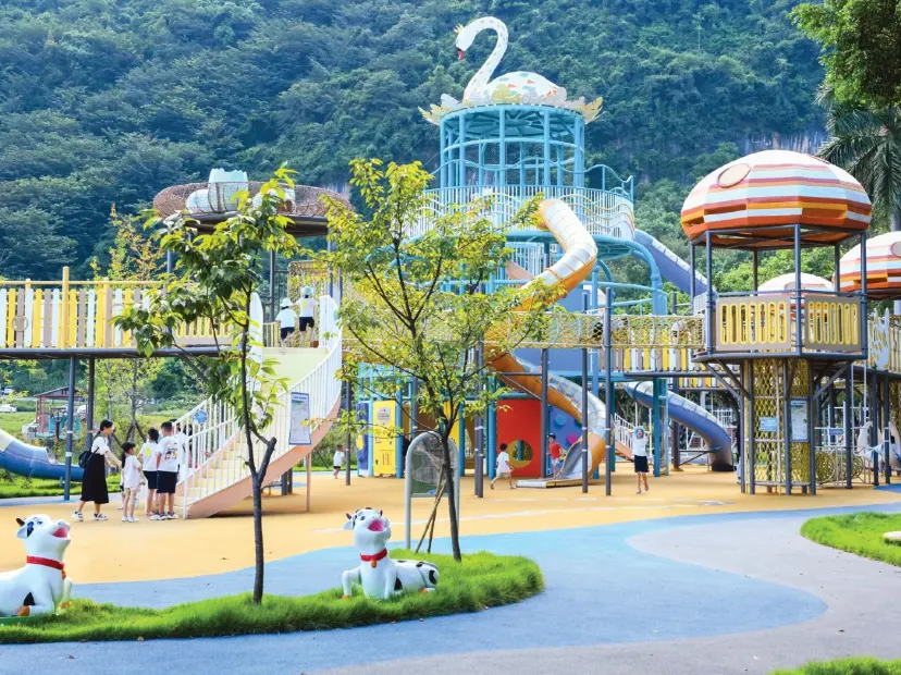 清遠寶晶宮天鵝湖溫泉酒店
