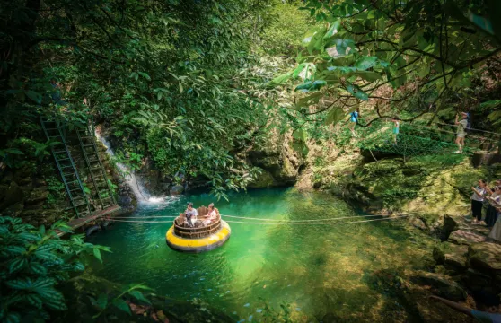 筆架山九重飛瀑