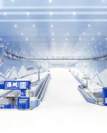 佛山+深圳3天團·潮玩大灣區至HIT主題樂園&親身體驗絕美景色「夢幻“藍眼淚”礦湖」永安貴賓尊享航拍專屬視頻每組1條