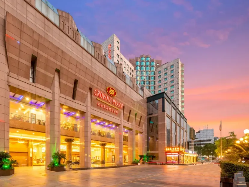 佛山皇冠假日酒店