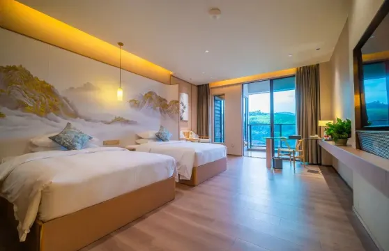 佛岡藥王穀湯泉康養酒店 