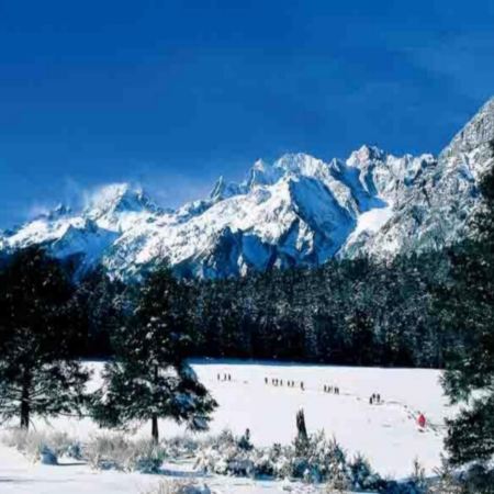 雲南6天團·昆明、大理、麗江直航團  玉龍雪山(雲杉坪、甘海子、藍月谷、玉水寨)、《世界文化遺產》麗江古城、束河古鎮、喜洲古鎮、大理古城、虎跳峽大峽谷景區、洱海生態廊道、西山龍門、滇池海濱長廊