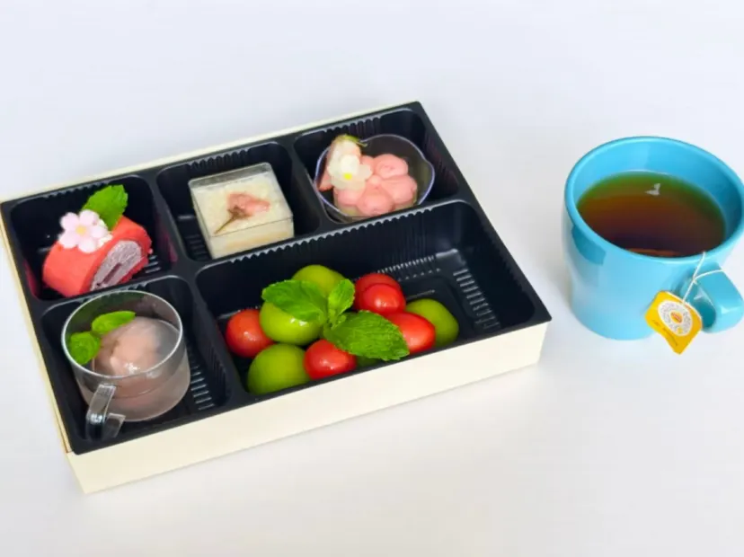 櫻花樹下下午茶
